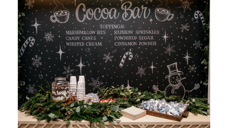 Facebook Opens Its Holiday Pop-Up On Giving Tuesday To Highlight The Military Mama Network Facebook Group