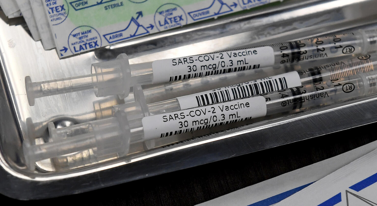Las Vegas Health Care Workers Receive COVID-19 Vaccinations