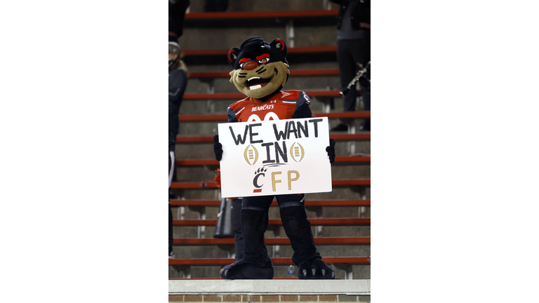 East Carolina v Cincinnati