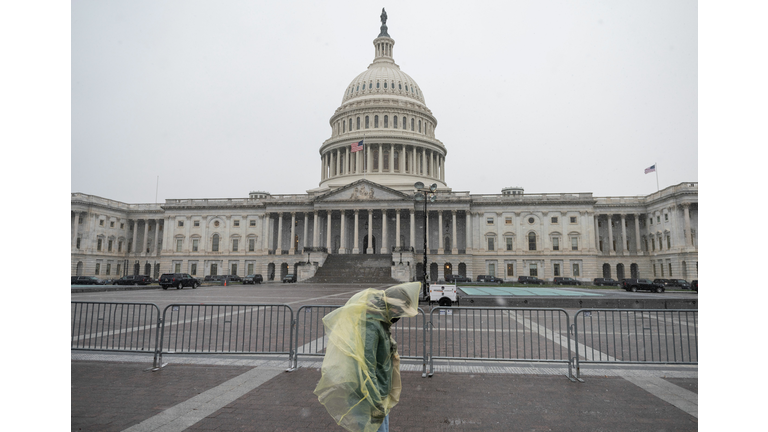 US-ECONOMY-BANK-RATE-POLITICS-STIMULUS