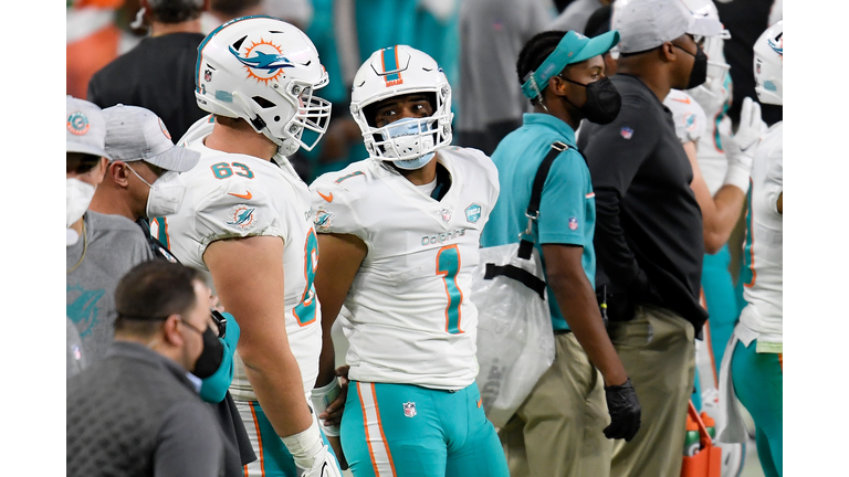 Miami Dolphins v Las Vegas Raiders