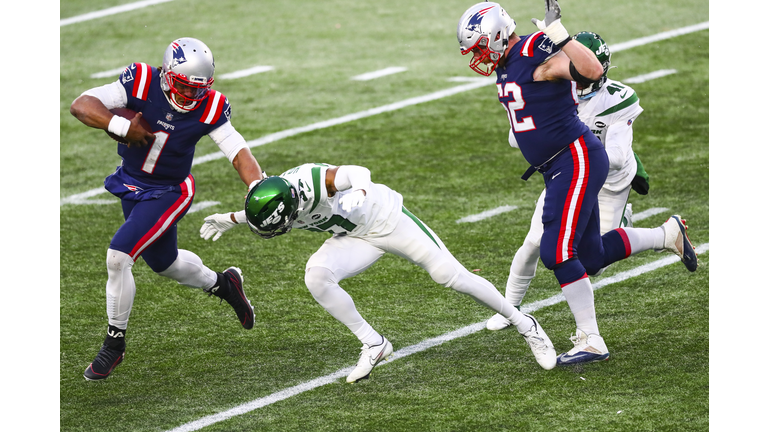 New York Jets v New England Patriots