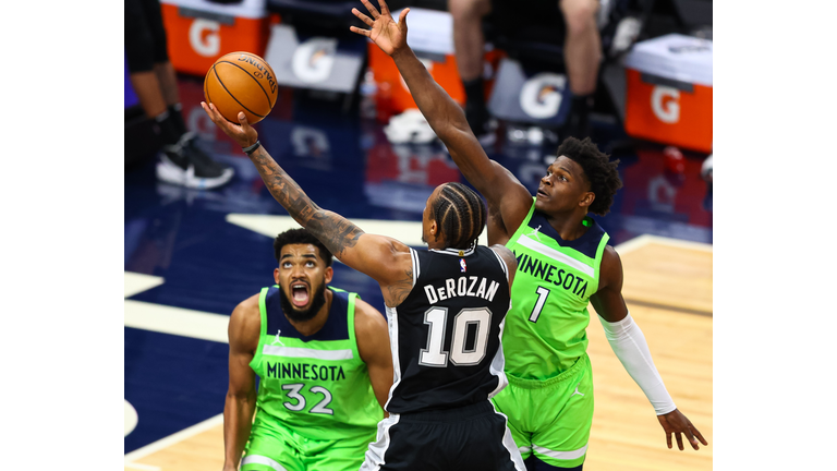 San Antonio Spurs v Minnesota Timberwolves