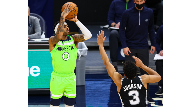 San Antonio Spurs v Minnesota Timberwolves