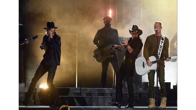 (Getty Images) The 50th Annual CMA Awards - Show