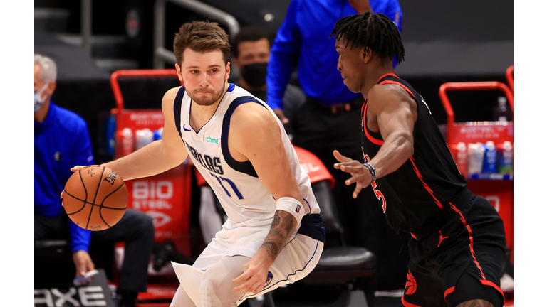 Dallas Mavericks v Toronto Raptors