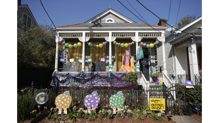 Despite Pandemic, New Orleans Gets Festive For Mardi Gras