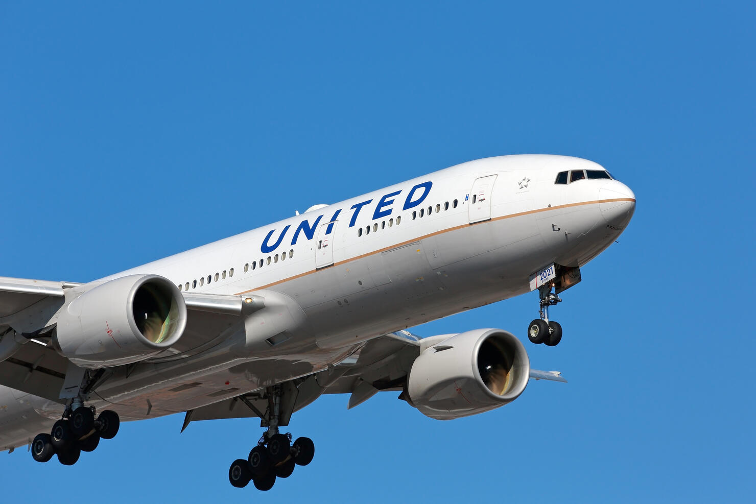 United Airlines passenger aircraft - Boeing 777