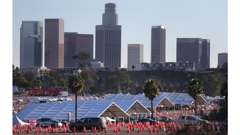 LA Vaccination Sites Reopen After Midwest Winter Storms Delayed Shipments