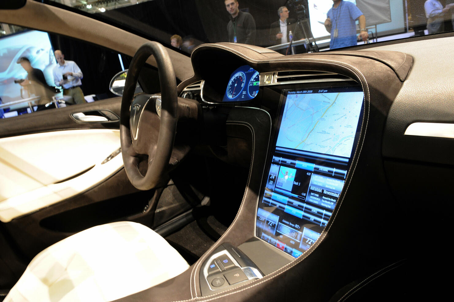 The touch-screen control panel of the ne