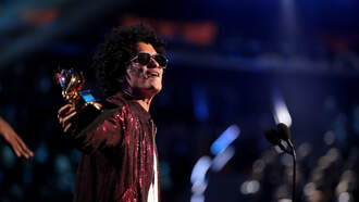 Bruno Mars & Anderson Paak, BRAND NEW music video "Leave the Door Open"