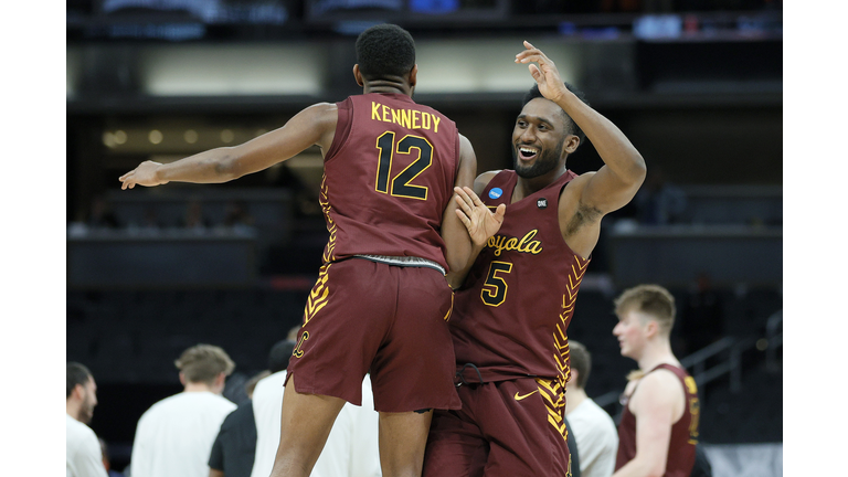 Loyola Chicago v Illinois