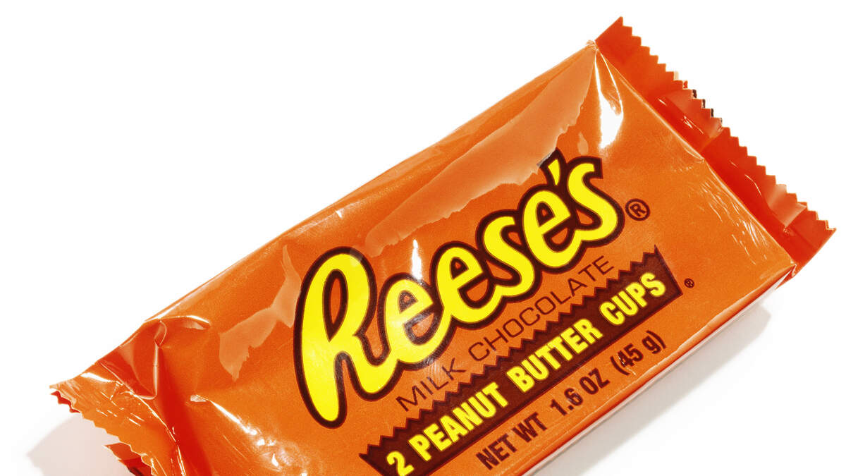 Reese’s Cups Dethroned As Top Halloween Candy For 2024 B93 LeeAnn