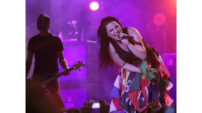 PARAGUAY- EVANESCENCE IN CONCERT