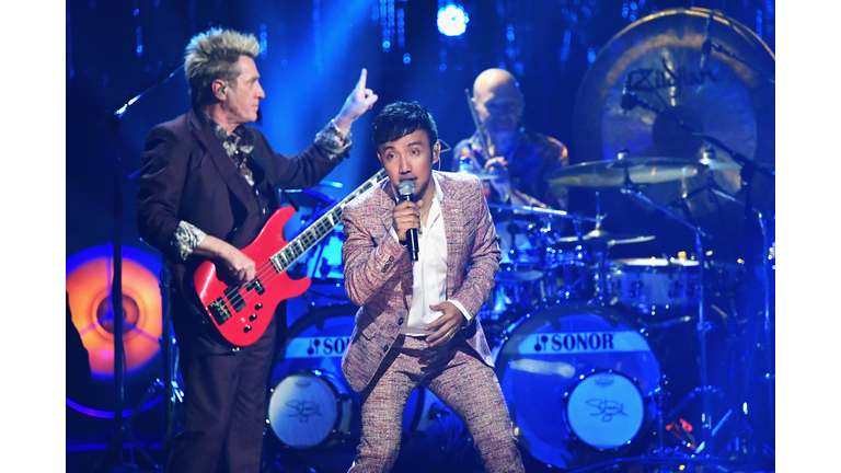 32nd Annual Rock & Roll Hall Of Fame Induction Ceremony - Show