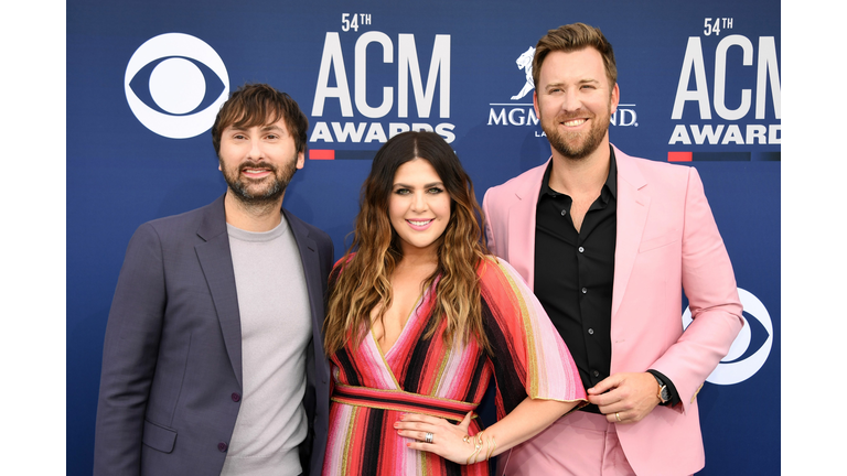 US-ENTERTAINMENT-MUSIC-COUNTRY-AWARD-ARRIVALS