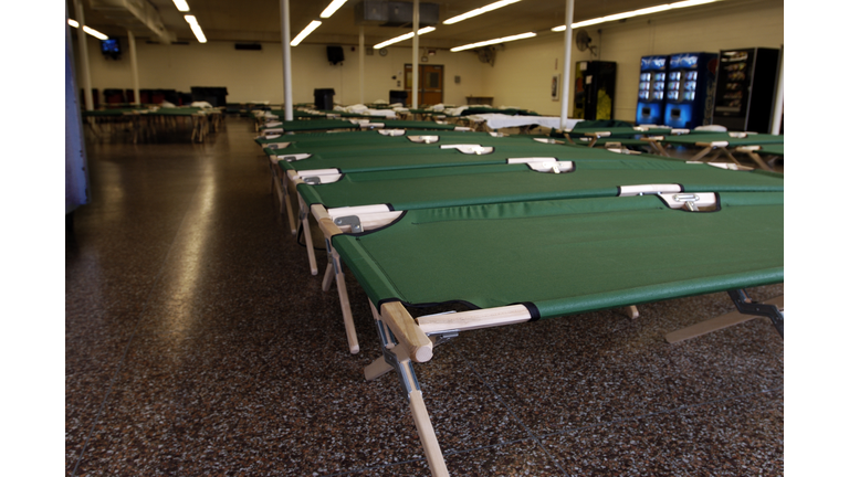 Flood-NJ shelter cots