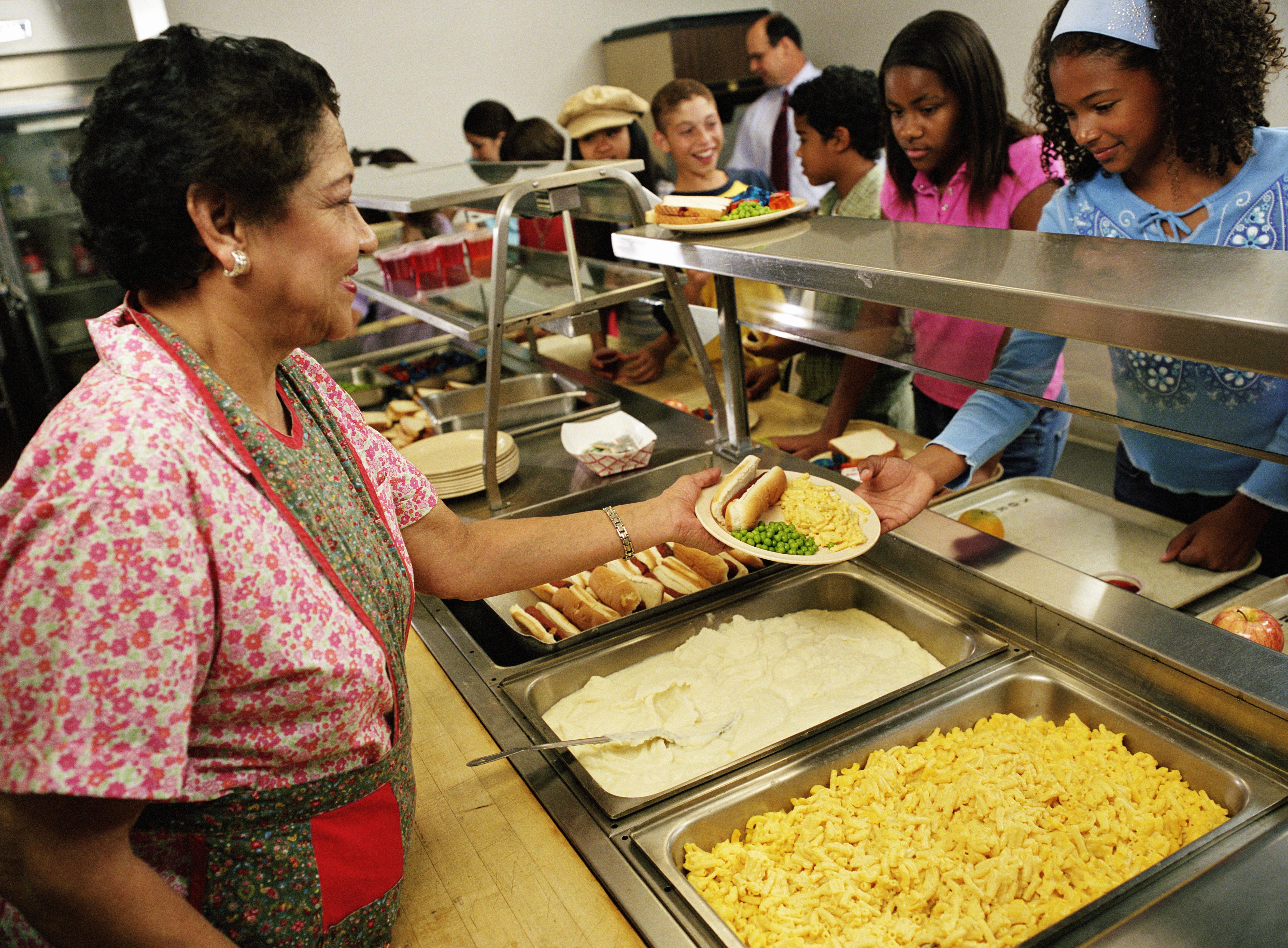 New Jersey School Sparks Outrage After Serving Disgusting Lunch Meals ...