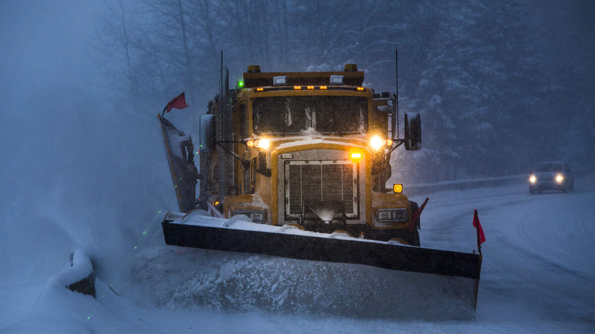 Gov. Hochul Declares Emergency Amid Heavy Snow in Oswego County | 570 WSYR