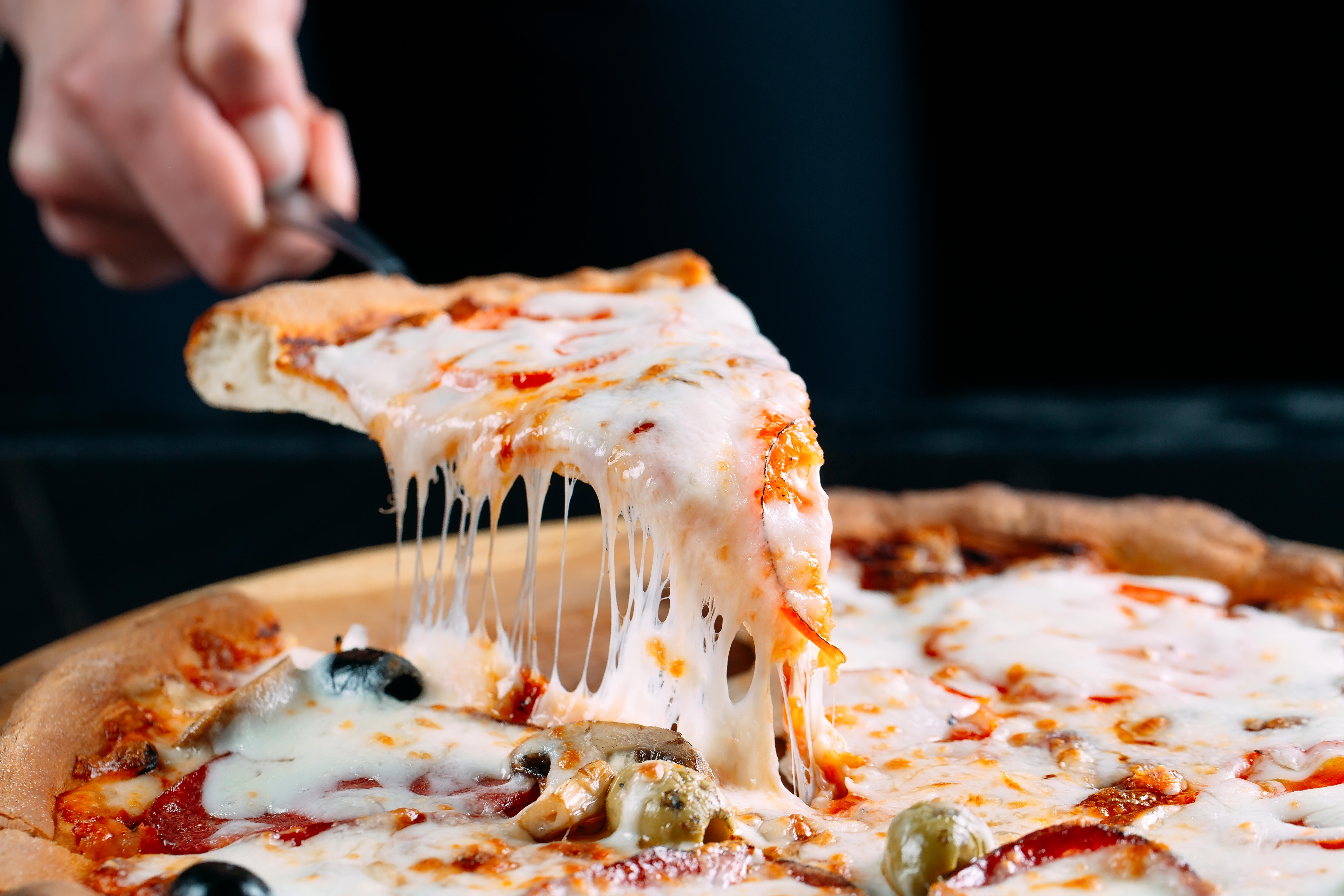 Here's Where You Can Score 8 Pizzas For Cleveland Pizza Week iHeart
