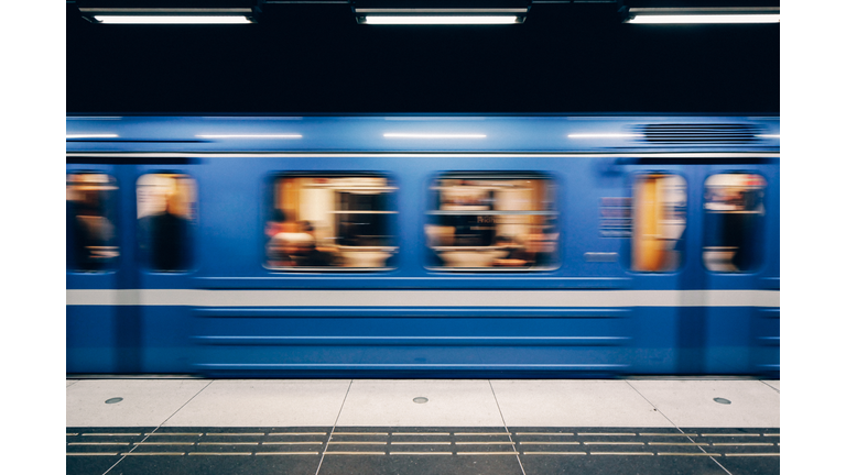 Metro in motion