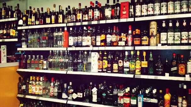 Burglars Steal $90,000 In Liquor From Georgia Store 