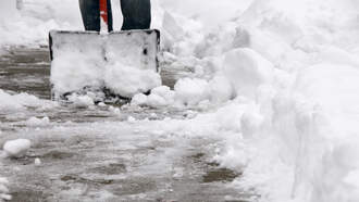 DC Asks For Volunteers For Snow Shoveling Program