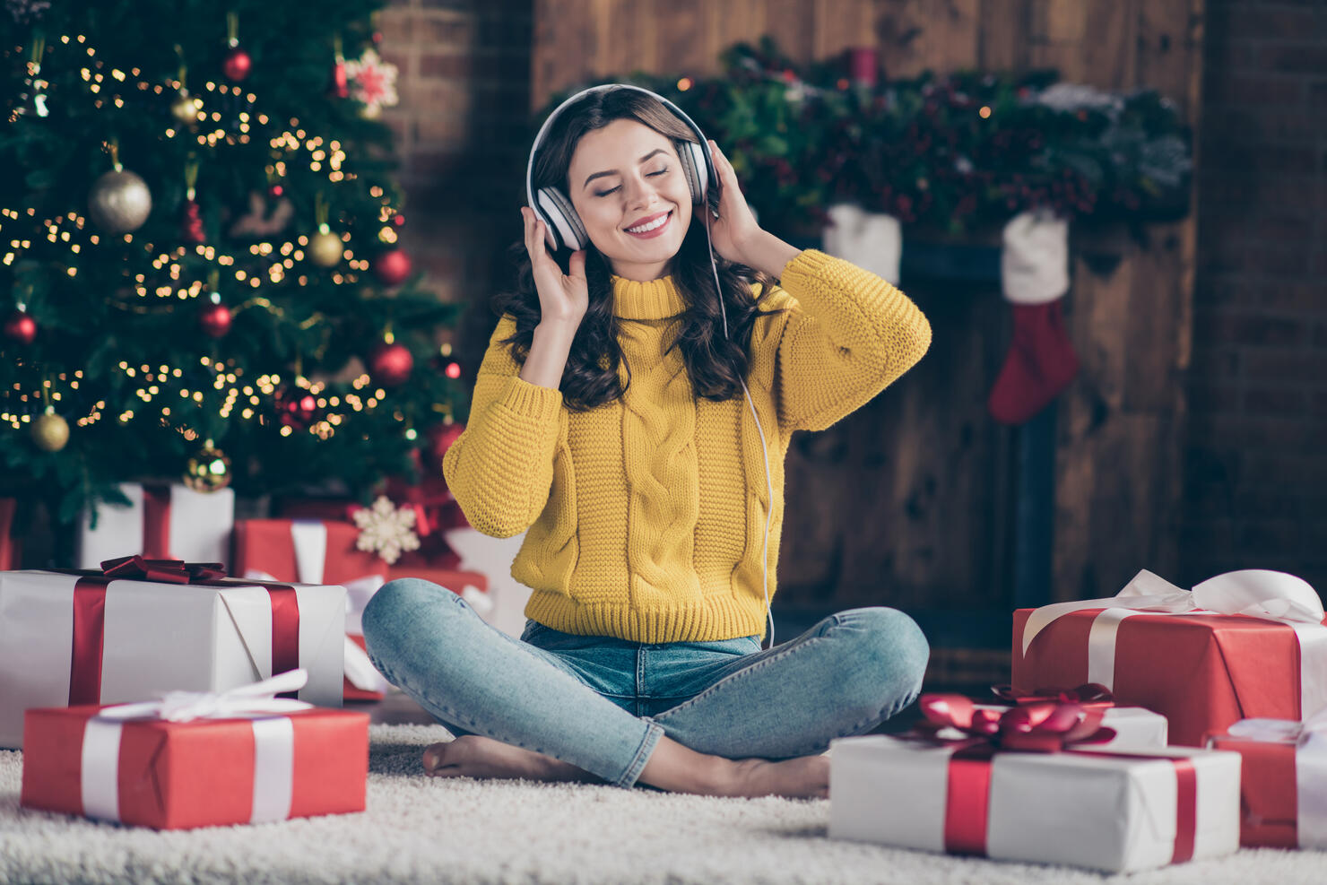 tis-the-season-to-listen-to-christmas-music-on-106-1-the-breeze-iheart