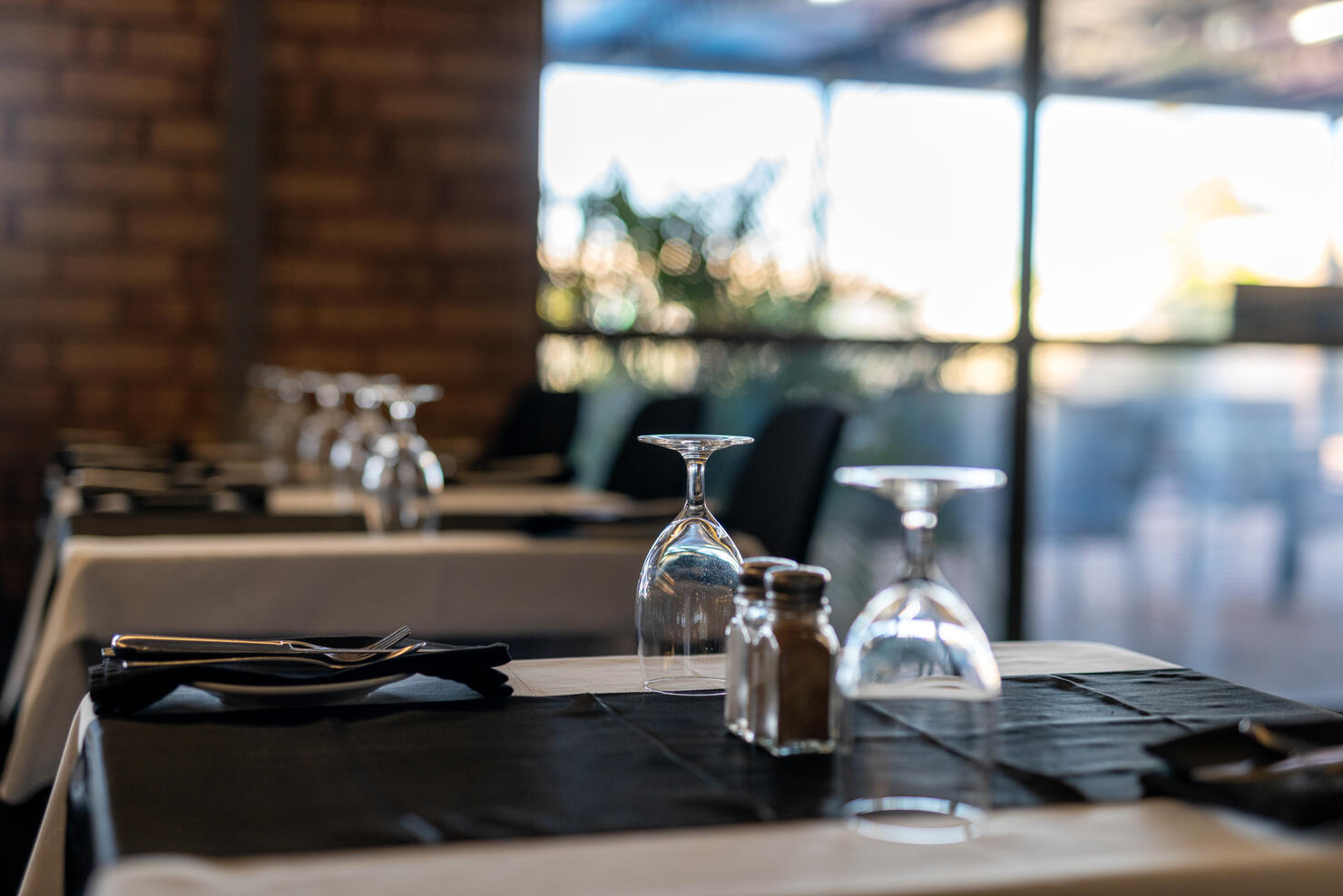 Eating table In A luxury dining room at Carnarvon, Western Australia