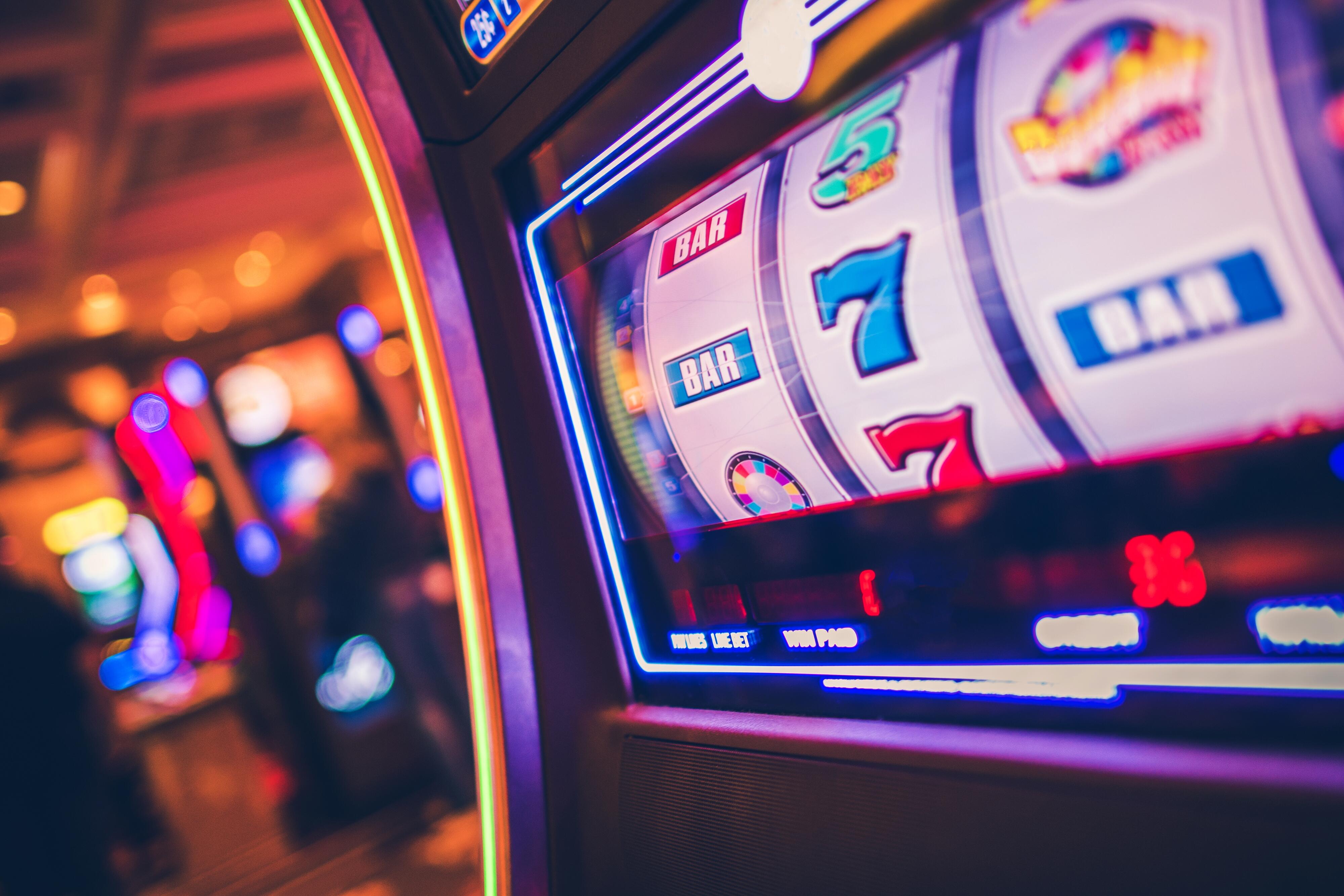 Chicago Man Hits Massive Jackpot Playing Slot Machine At Indiana Casino |  iHeartRadio