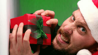 Florida Grinch Gets Arrested For Stealing Gifts