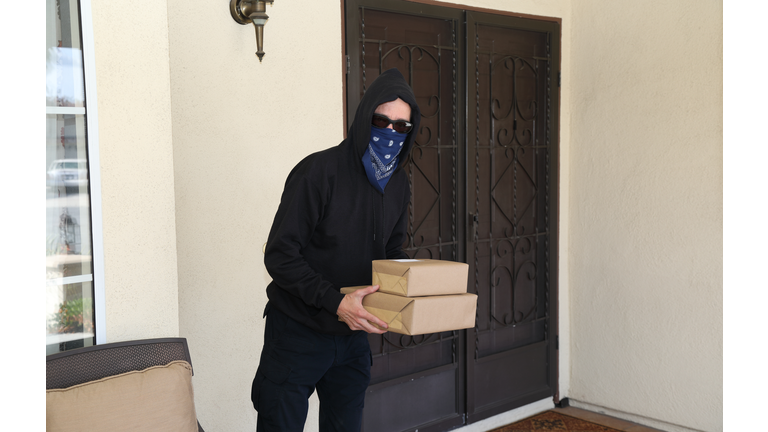 Porch Pirate Steals Packages Mask Horizontal
