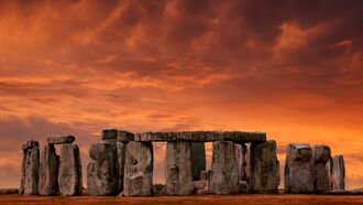 Illuminati & Demonic Forces/ Stonehenge