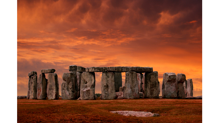 Illuminati & Demonic Forces/ Stonehenge