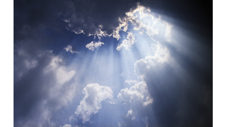 Sun rays breaking through cloud