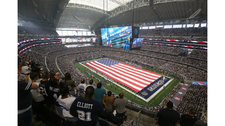 New York Giants v Dallas Cowboys