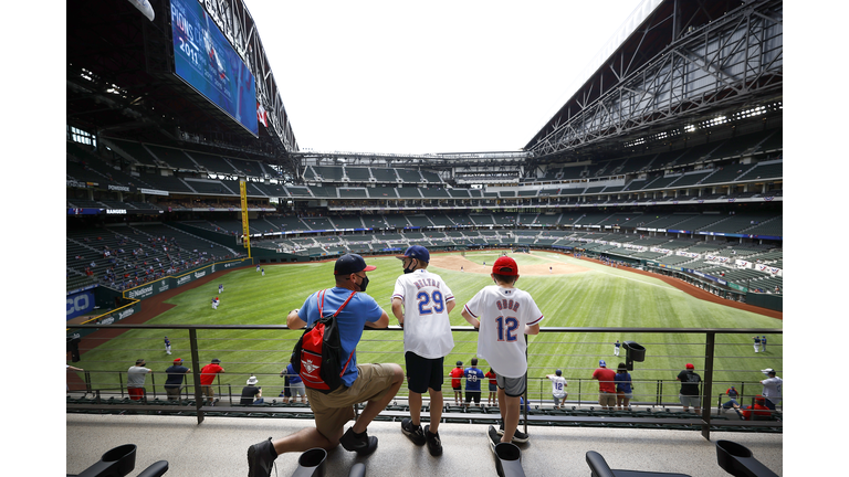 Toronto Blue Jays v Texas Rangers