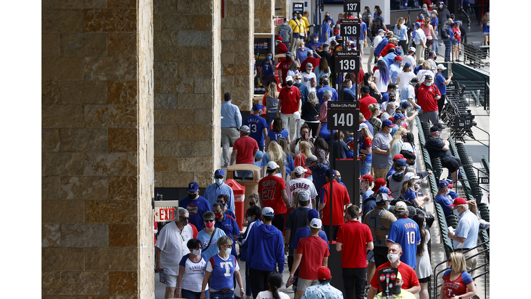 Toronto Blue Jays v Texas Rangers