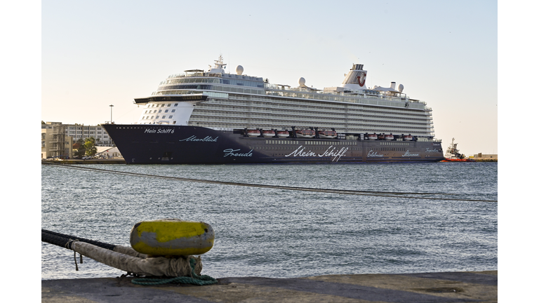  Greece's Cruiseship Comeback