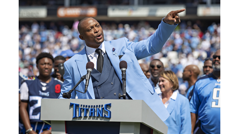 Indianapolis Colts v Tennessee Titans