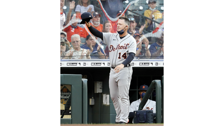 AJ Hinch Waves To Astros Fans Prior To First Pitch: Getty Images