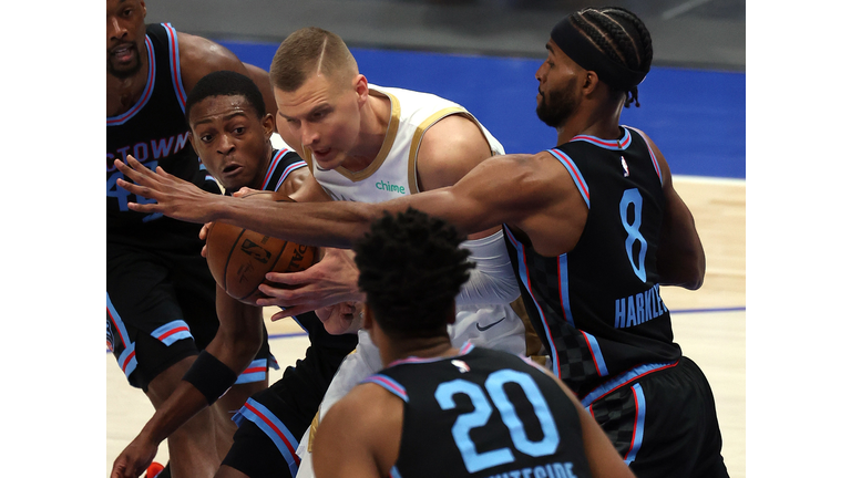 Sacramento Kings v Dallas Mavericks