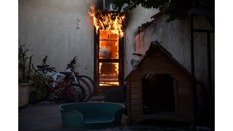 Sarasota Waste Management Employees Save Sarasota Couple From Burning Home