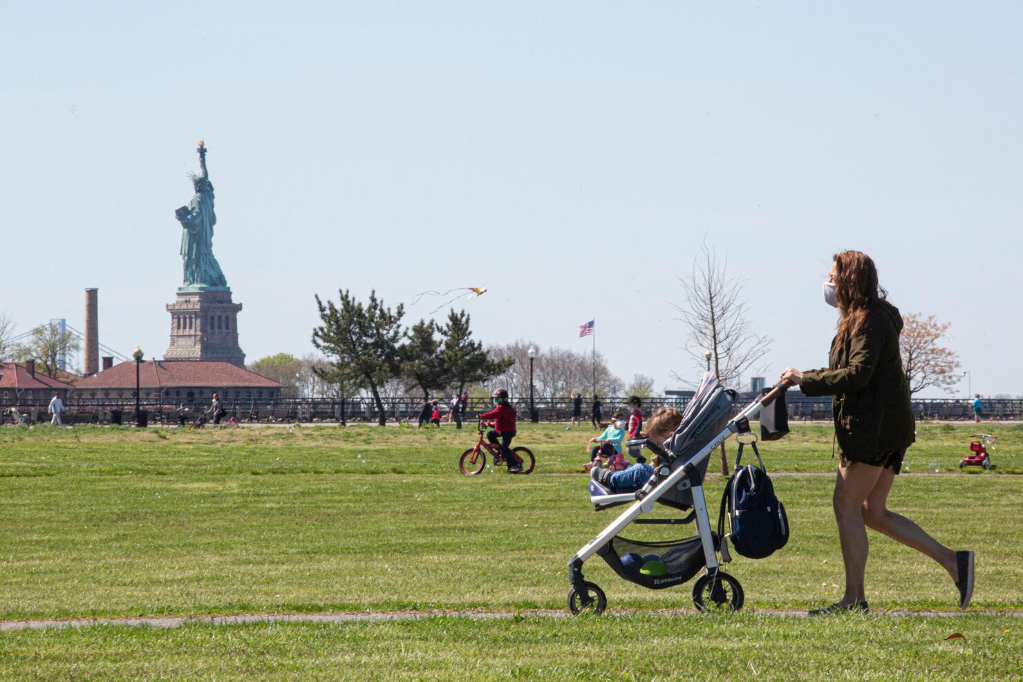 Furious Mom Confronts Couple Having Sex At Park With Kids Around (Video) |  iHeart