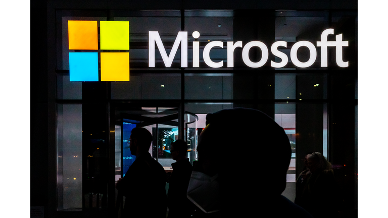 Bill Gates Steps Down From Microsoft's Board