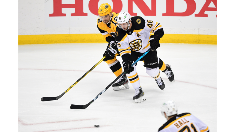 Boston Bruins v Pittsburgh Penguins