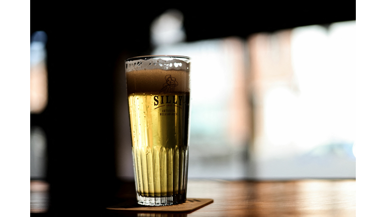 BELGIUM-HEALTH-VIRUS-BEER