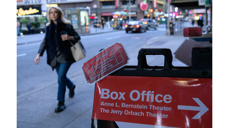 US-HEALTH-VIRUS-THEATER