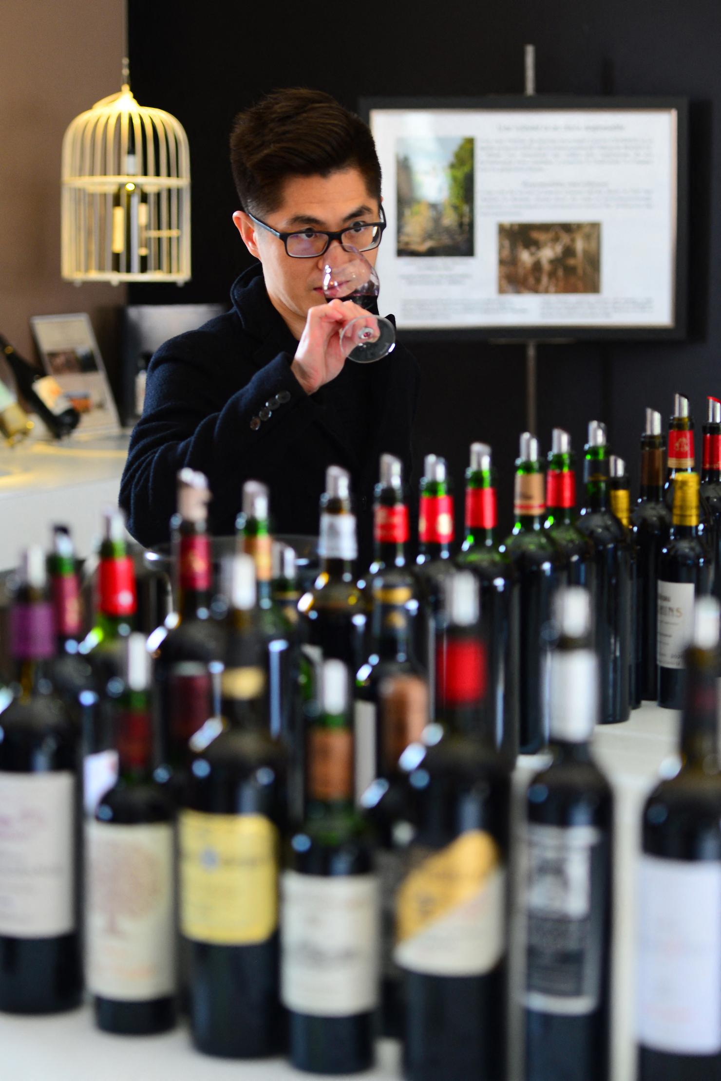 FRANCE-AGRICULTURE-VITICULTURE-GASTRONOMY-DISTRIBUTION