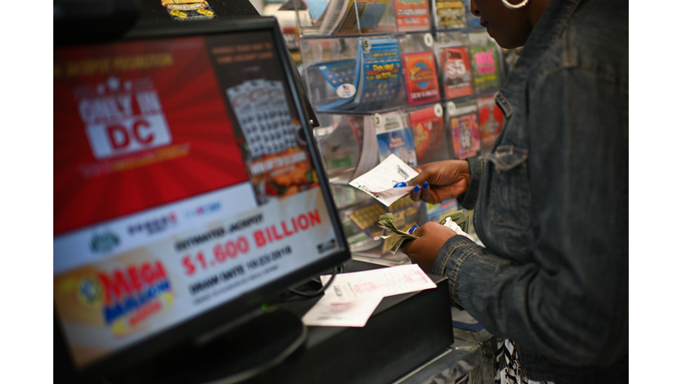 US-LIFESTYLE-ECONOMY-GAMING-LOTTERY